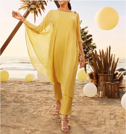 Kurta assimétrica com forro e calças